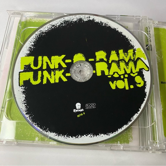 Punk-O-Rama 9 / Various by Various Artists (CD and DVD 2004) Epitaph Records - Picture 3 of 5
